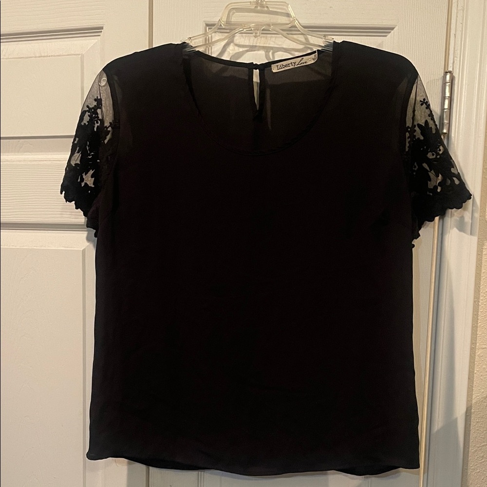 Liberty Love short sleeve blouse with lace on sleeve